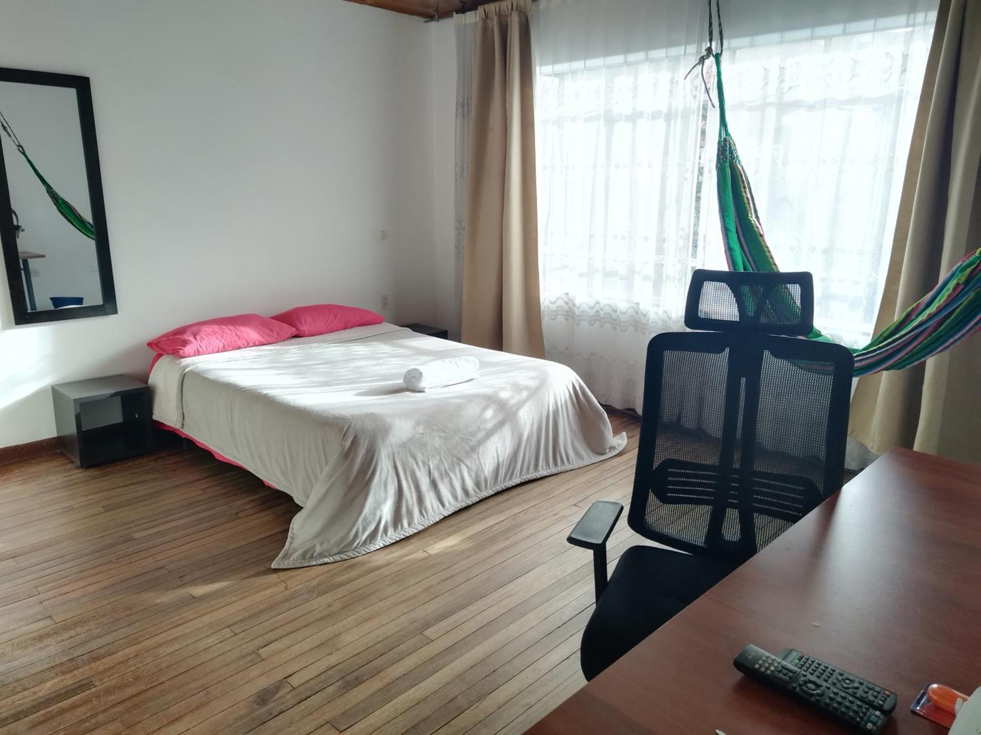 Casa En Bogota Ubicada En Zona Central Exteriör bild